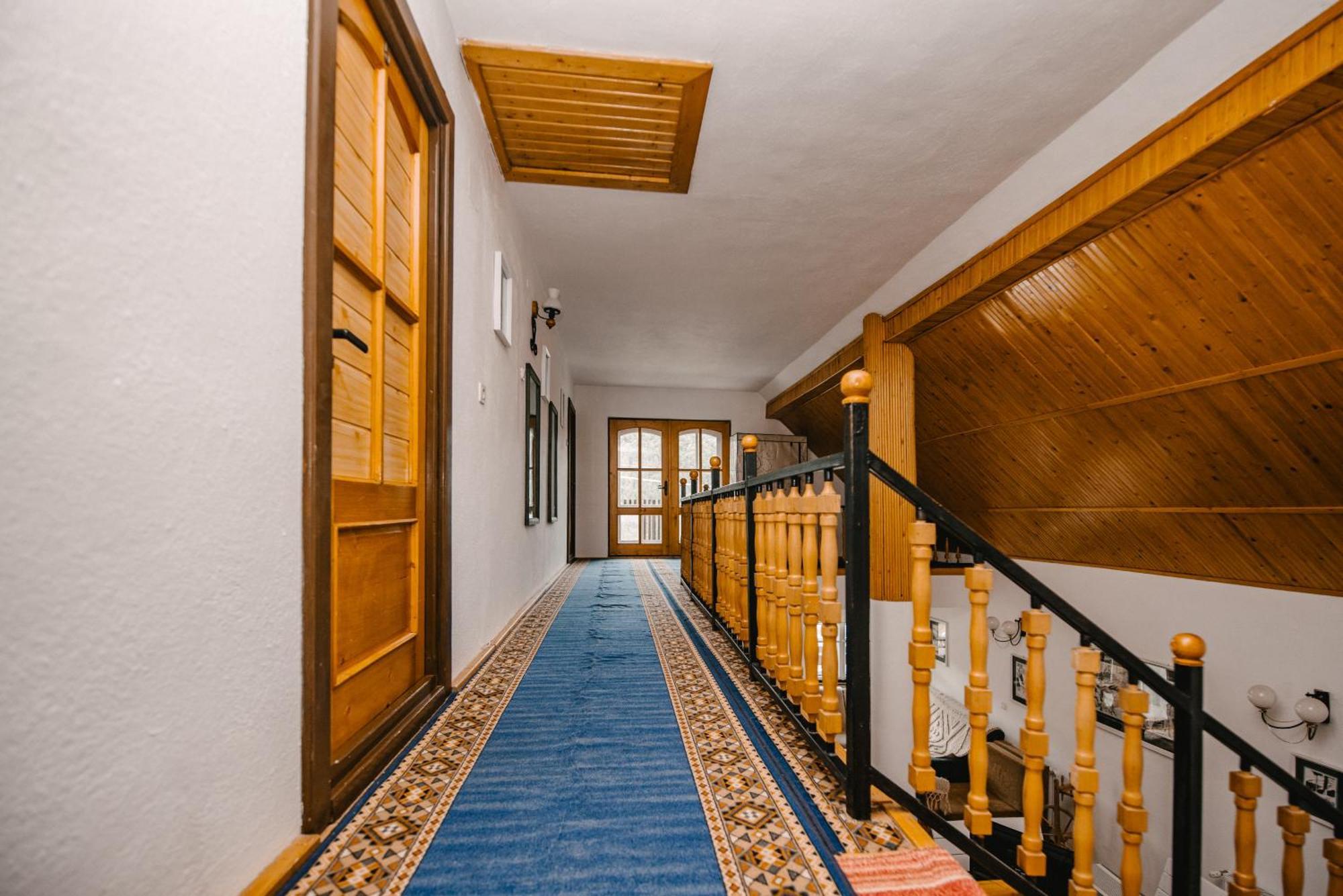 Pension Csomad BaileTusnad Extérieur photo